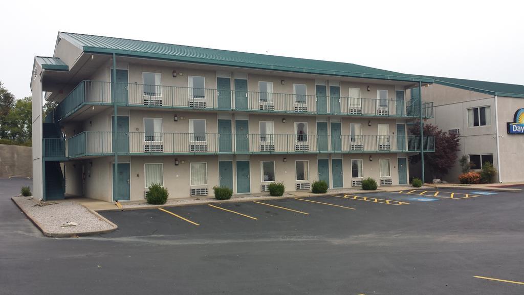 Days Inn By Wyndham Harrison Luaran gambar